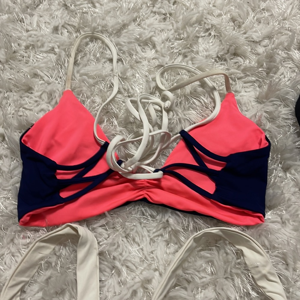 L space bikini tops - Picture 6 of 7